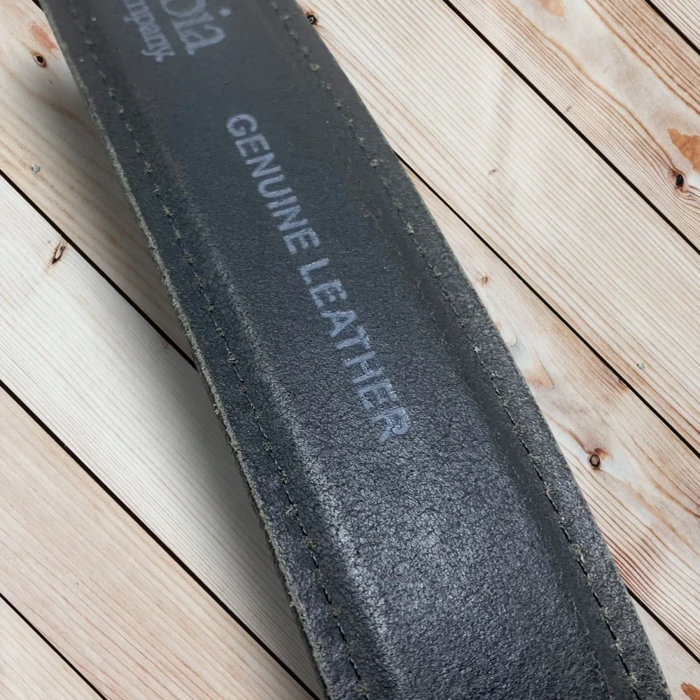 Vintage Y2K Columbia Sportswear Sz 38 Black Leather Dress Belt Silver Hardware